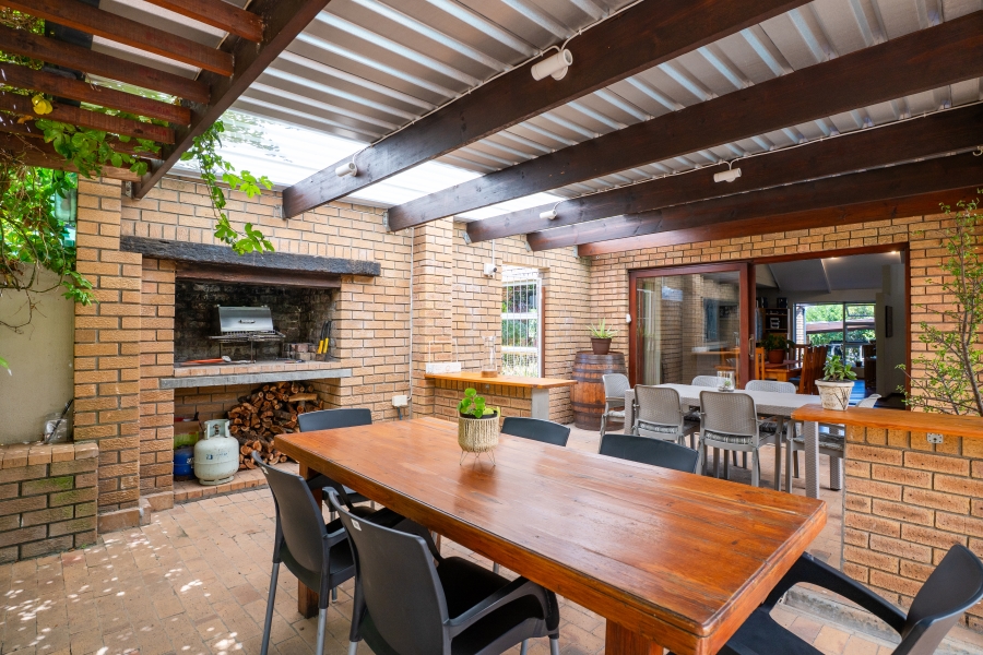 3 Bedroom Property for Sale in Helderrand Western Cape